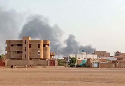 حصيلة دامية.. الاشتباكات بين الجيش والدعم السريع تستعر بالخرطوم