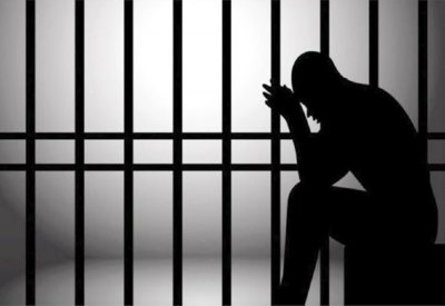 "فاحص مركبات" يصدر شهادة اجتياز لسيارة تالفة