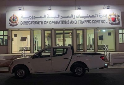 ضبط سائق وحجز مركبته، اثر قيامه بنقل الركاب في المركبة في غير الاماكن المخصصة لهم