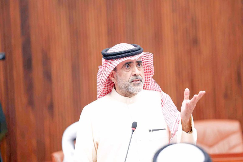 إرجاع مفصولي طيران الخليج.. وسحب الاستجواب