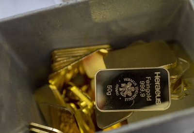 الذهب يتجه لتكبد خسائر للأسبوع الثاني على التوالي