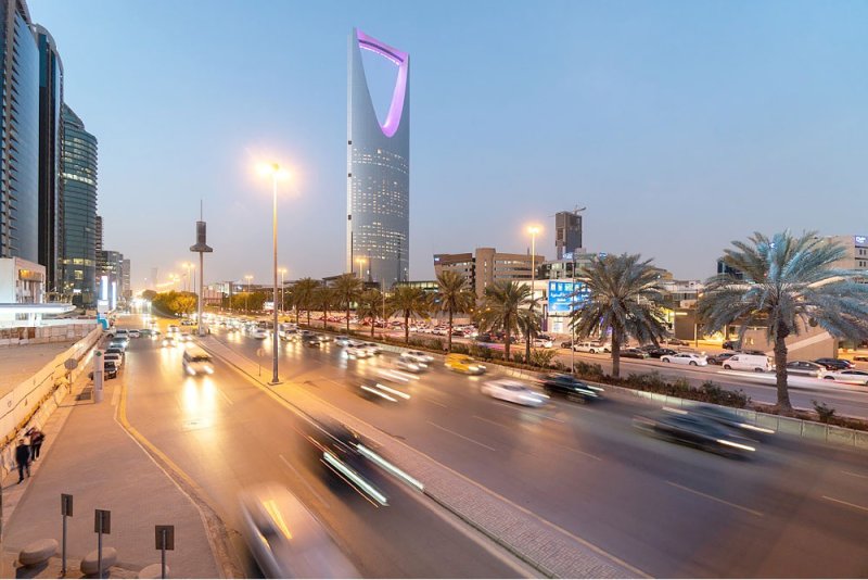 توجهات لجعل السعودية مقراً إقليمياً لنحو 480 شركة بحلول 2030