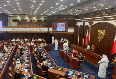 فخرو يحتفظ بـ "النائب الأول" والفاضل بـ "النائب الثاني"