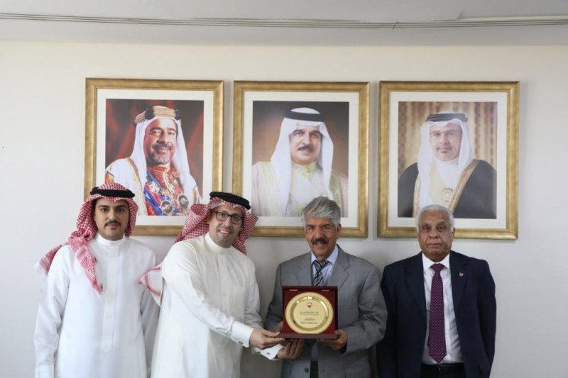 "المؤسسة الملكية" و"عطلات البحرين" توقعان مذكرة تفاهم