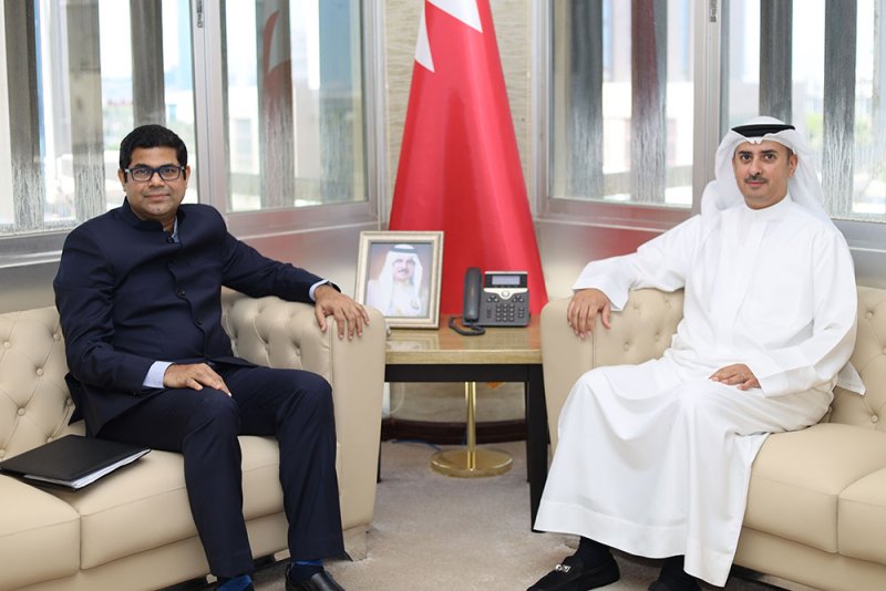 وزير العدل يستقبل السفير الهندي