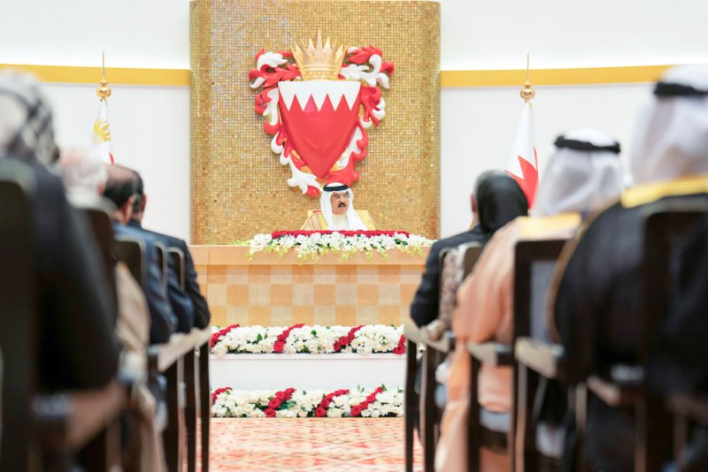 جلالة الملك المعظم يتفضل بافتتاح دور الانعقاد الثاني من الفصل التشريعي السادس لمجلسي الشورى والنواب