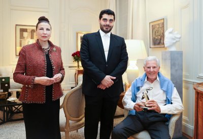 مهرجان أبوظبي يمنح جائزته لإيان ستوتزكر