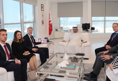 وزير النفط والبيئة يستقبل السفير البريطاني