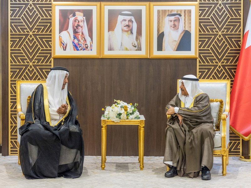 رئيس مجلس الشورى يشيد بمبادرات وبرامج نادي الخريجين لتعزيز الحركة الأدبية والثقافية