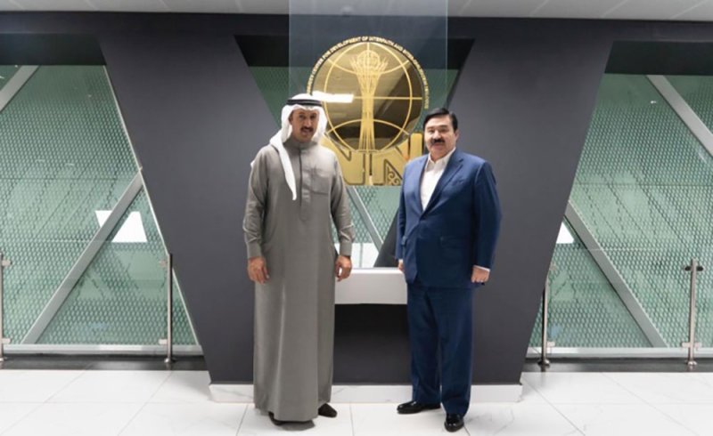 بحث آفاق تعزيز الشراكة بين مركز الملك حمد العالمي للتعايش السلمي ومركز نزارباييف لتنمية الحوار بين الأديان والحضارات