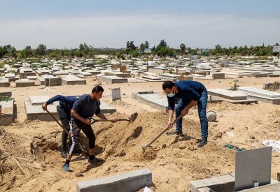 لا مكان لجثث جديدة.. مسؤول طبي بغزة يكشف تفاصيل الوضع الصحي