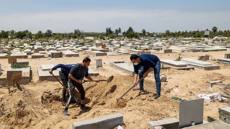 لا مكان لجثث جديدة.. مسؤول طبي بغزة يكشف تفاصيل الوضع الصحي