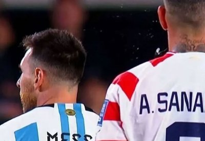 تهديدات تلاحق لاعب "بصق" على ميسي.. وليو: لا أعرف حتى من يكون