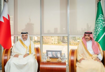 وزير الإعلام يبحث مع نظيره السعودي سبل تعزيز التعاون الإعلامي بين البلدين الشقيقين