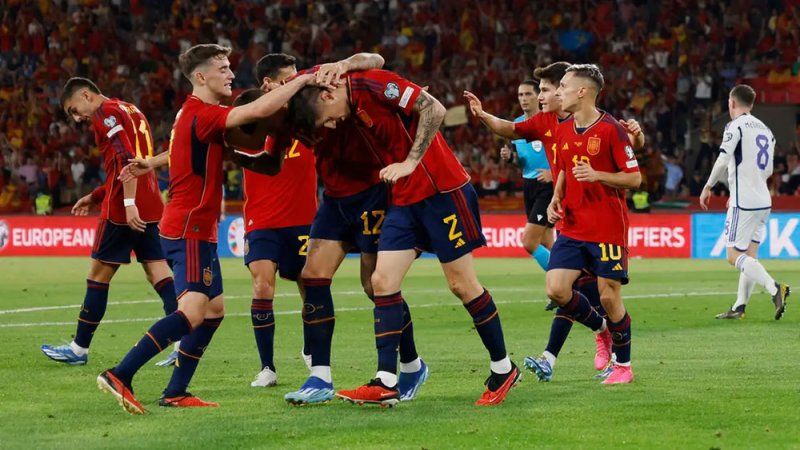 إسبانيا تصطدم بالنرويج وهالاند لحسم التأهل إلى كأس أوروبا