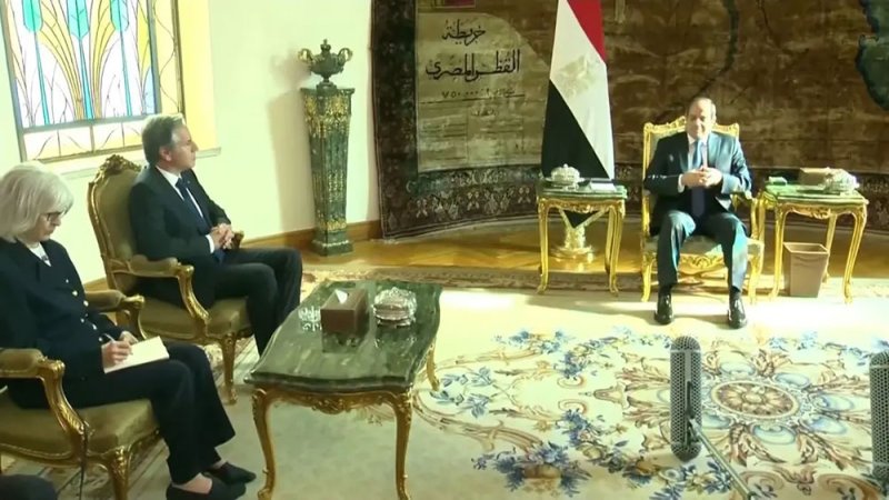 السيسي لبلينكن: رد الفعل الإسرائيلي تجاوز حق الدفاع عن النفس إلى العقاب الجماعي