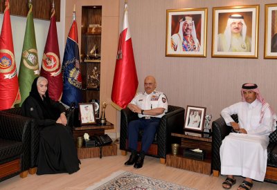 رئيس الأمن العام يستقبل رئيس جمعية البحرين لمكاتب الاستقدام