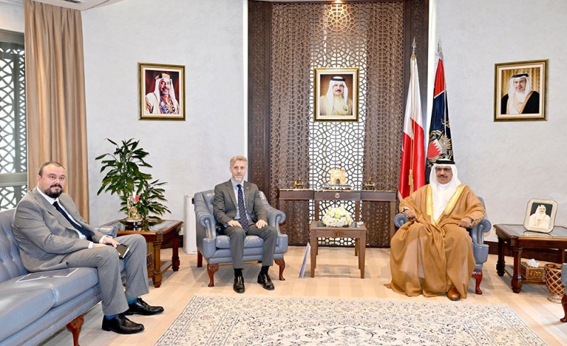 وزير الداخلية يؤكد خلال لقائه مع السفير الجديد للمملكة المتحدة على تعزيز التعاون وفتح آفاق من العمل المشترك