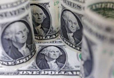 الدولار يرتفع ترقبا لتصريحات المركزي الأمريكي حول السياسة النقدية