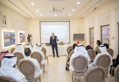 "الإسكان" تنظم محاضرة حول "البرامج الإسكانية" لمنتسبي مكاتب أعضاء مجلس النواب
