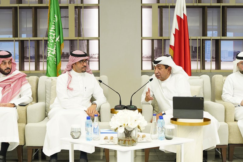 غرفة البحرين تستعرض سبل التنمية الاستثمارية مع غرفة الشرقية