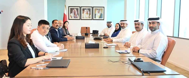وزير الصناعة والتجارة يبحث تعزيز التعاون في مجال الذكاء الاصطناعي مع أمين عام اتحاد الشباب والابتكار في مدينة شنزن