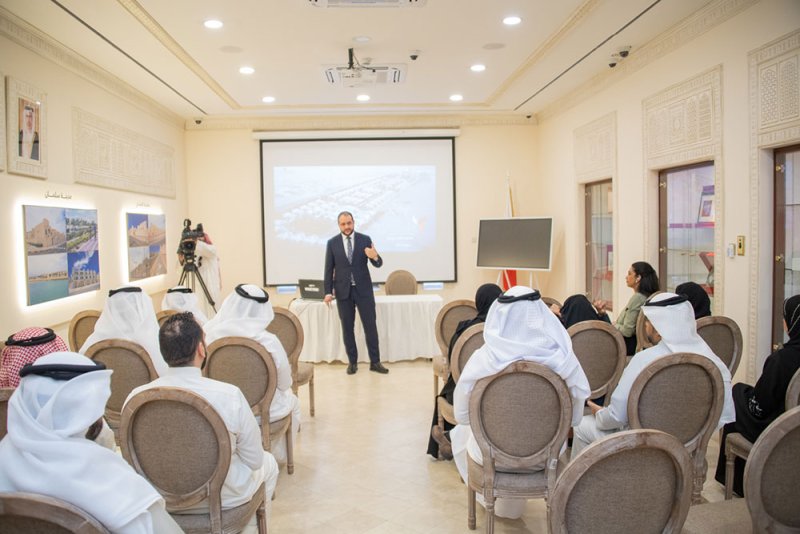 "الإسكان" تنظم محاضرة حول "البرامج الإسكانية" لمنتسبي مكاتب أعضاء مجلس النواب