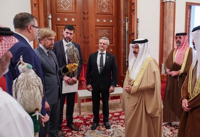 جلالة الملك المعظم يلتقي وفداً روسياً ويشيد بعمق العلاقات الثنائية بين البلدين
