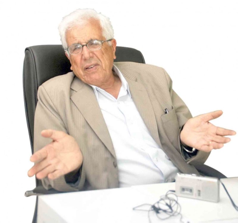 رحيل معلم الأجيال الدكتور عبدالحميد المحادين