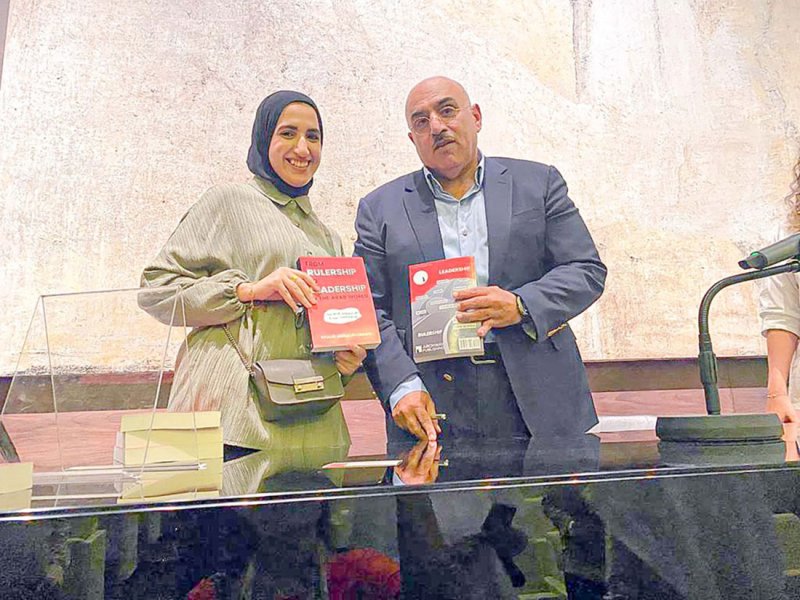 جناحي يدشن كتابه "من الحكم إلى القيادة.. في العالم العربي"‏