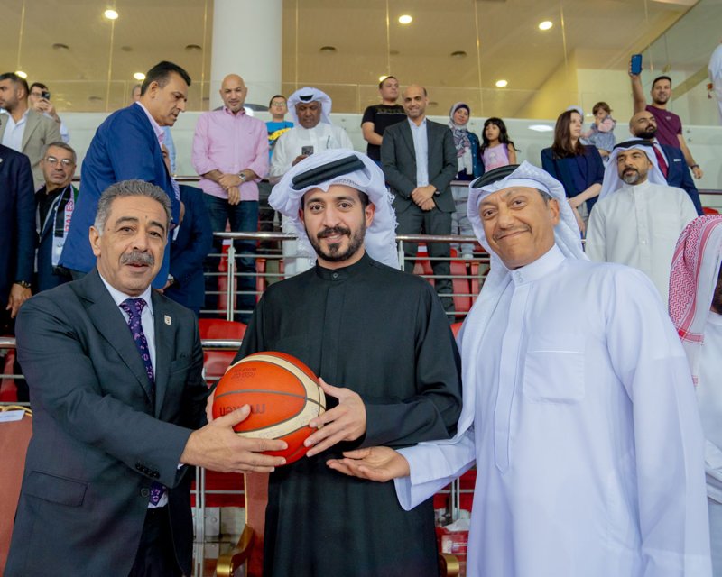 خالد بن حمد يشهد نهائي كأس السوبر المصري لكرة السلة بين الأهلي والزمالك