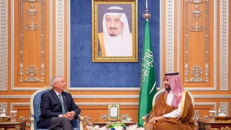 محمد بن سلمان يؤكد ضرورة تلافي التداعيات الخطيرة للتصعيد بغزة