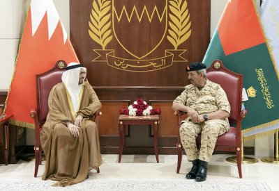 القائد العام لقوة دفاع البحرين يستقبل نائب رئيس مجلس أمناء مركز الإمارات للدراسات والبحوث الاستراتيجية‎