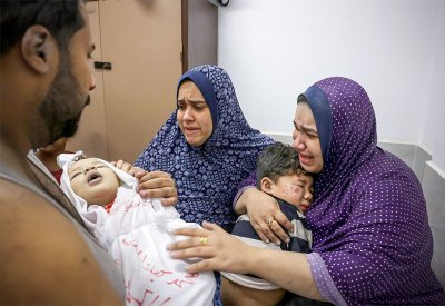 حصيلة ضحايا غزة تتخطى الـ 5 آلاف... وحماس تتوعد برًا
