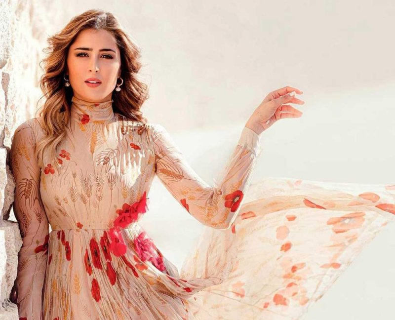 عائشة بن أحمد في مسلسل “55 مشكلة حب”