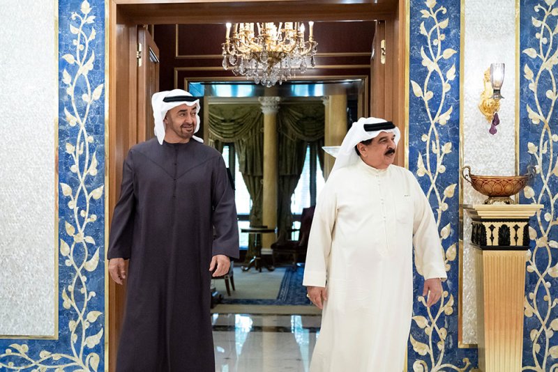 جلالة الملك المعظم وسمو رئيس دولة الإمارات يستعرضان العلاقات الثنائية وآخر التطورات الإقليمية والدولية