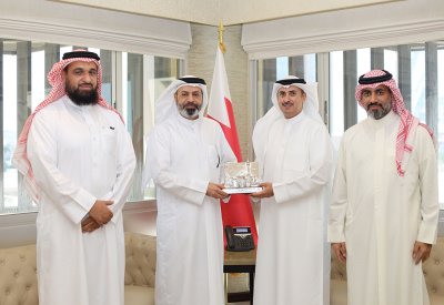 وزير العدل يكرم "آركابيتا" لدعمها المشاريع الخيرية لصندوق الزكاة والصدقات