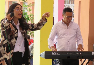 دار الشعر بمراكش "ترسم البسمة" على وجوه أطفال الحوز