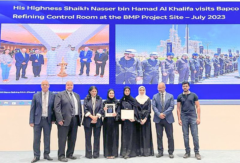 خريجتان من “التطبيقية” تحصدان المركزين الأول والثاني بمسابقة جائزة “المهندسين”