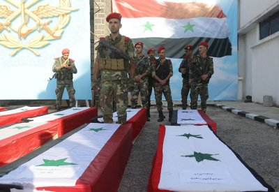 مقتل وإصابة 15 عسكريا في قصف إسرائيلي على سوريا
