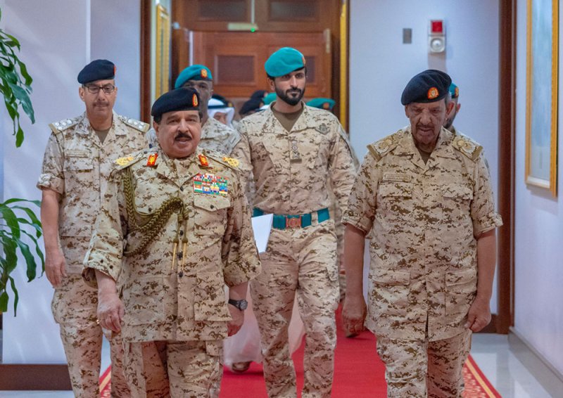 جلالة الملك المعظم القائد الأعلى للقوات المسلحة يزور القيادة العامة لقوة دفاع البحرين