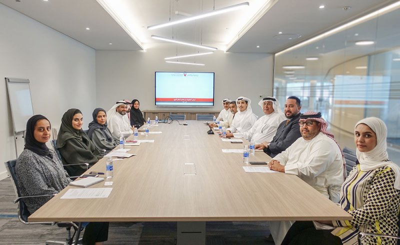 وزارة المواصلات تجتمع مع لجنة النقل بغرفة التجارة لتطوير أوجه التعاون المشترك في مجال النقل البري