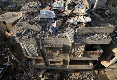 تقديرات بوجود 1000 جثة تحت الأنقاض في غزة