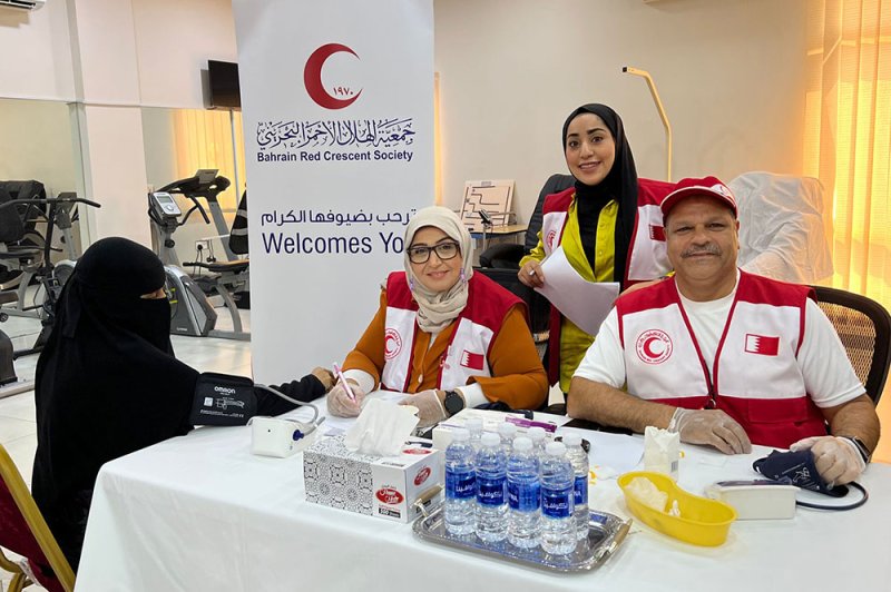 الوحدة المتنقلة المشتركة بين جمعيتي السكري والهلال لتوعية كبار السن تزور دار يوكو لرعاية الوالدين