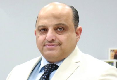 اسحاقي يشكر سمو الشيخ خالد بن حمد على دعمه منتخب اليد
