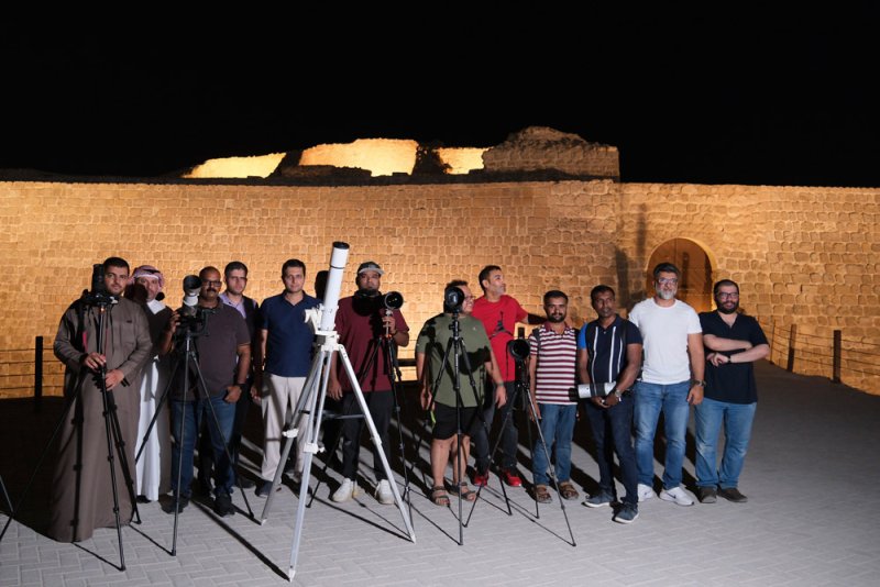 العصفور ينظم أمسية فلكية لرصد ظاهرة خسوف القمر الجزئي بقلعة البحرين