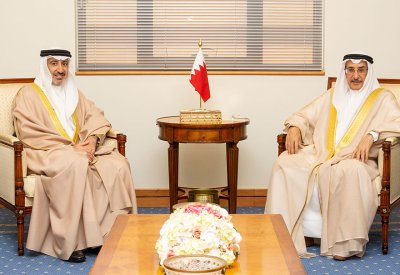 مواصلة تطوير الكوادر الحكومية ورفد الخدمة المدنية بمبادرات ترفع الإنتاجية وتجود الأداء