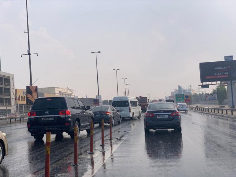 بالصور: تساقط أمطار خفيفة إلى متوسطة على بعض مناطق المملكة