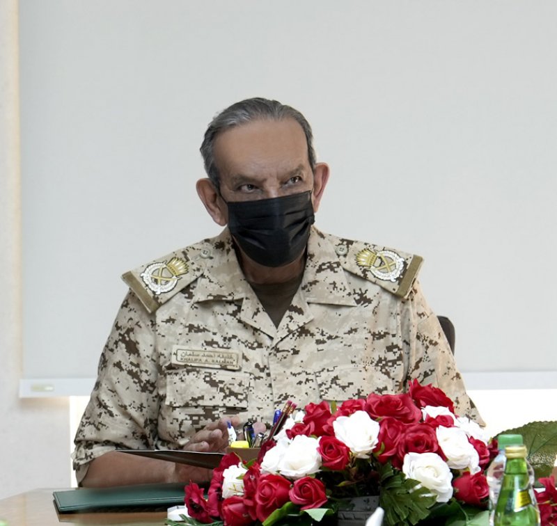 القائد العام لقوة دفاع البحرين يجتمع مع عدد من كبار ضباط قوة دفاع البحرين‎