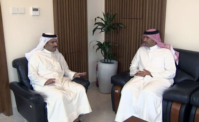 وزارة الإعلام توقع اتفاقية مع الشركة العالمية لنقل كأس جلالة الملك المعظم ودوري ناصر بن حمد الممتاز للموسم الحالي